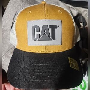 NWT Mens CAT Mesh TruckerHat
